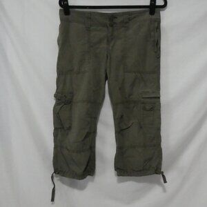 TALULA | size 4 | Versatile Khaki Cargo Capris with Pockets
